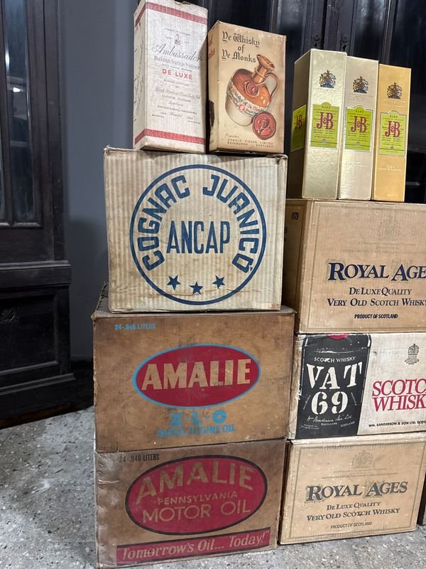 Lotes de cajas y cajones con propaganda de bebidas - imagen 2