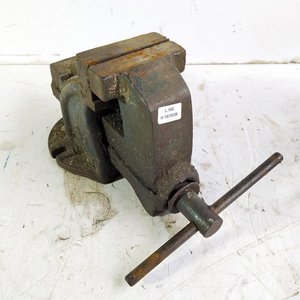 Lote siguiente: Morsa de Hierro para Taller