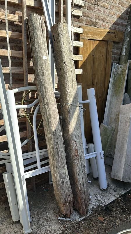 Postes de madera dura para construcción - imagen 1