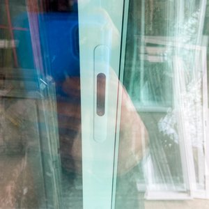 Una puerta ventanal aluminio color blanco dos hojas corredizas vidrio dvh 205 x 324 cm, - imagen 6