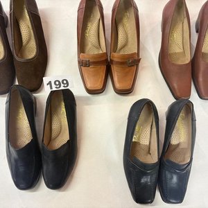 Lote anterior: Lote de 5 Pares de Zapatos de Cuero para Mujer - Talles 36 y 37
