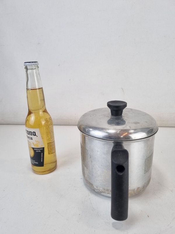 Jarra Hervidora Con Tapa de Metal - imagen 2