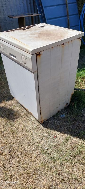 Item 900831 - Image 1