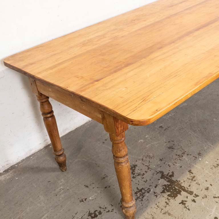Mesa de comedor con patas torneadas para decorar tu hogar - imagen 2