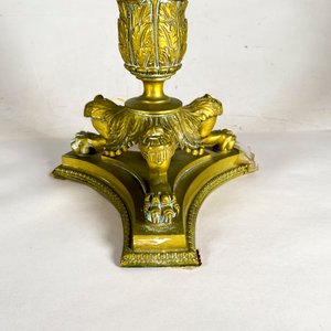 Lámpara de Mesa Bronce y Mármol con Globo Esmerilado y Talla "Caballos" - imagen 4