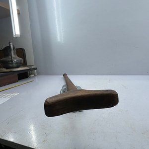 Baston de Madera con Empuñadura Curva y Punta de Goma - imagen 5