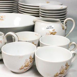 Set de Porcelana Olmos Blanca Floral: Fuentes, Platos, Tazas y Más (67 Piezas) - imagen 5