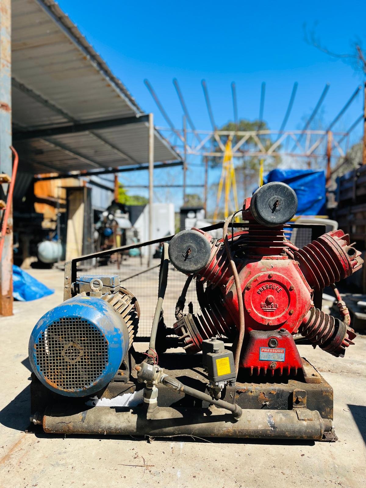 Compresor de Aire Industrial Pressure Do Brasil 250 L 15 HP