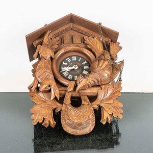 Lote anterior: Reloj de Cuco Suizo con Movimiento Musical y Detalles Tallados