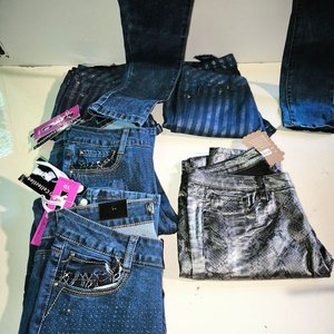 Lote de 6 Pantalones de Jean para Dama - imagen 2