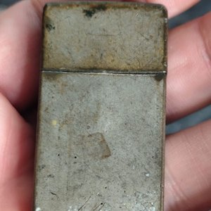 Portavelas de Bronce y Dos Pastilleros Metálicos - imagen 3