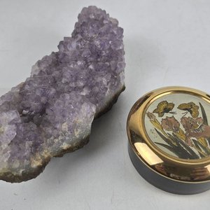 Lote de Adornos Varios: Amatista, Cerámica, Metal y Más - imagen 5