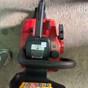 Motosierra Homelite 240 Roja - imagen 3