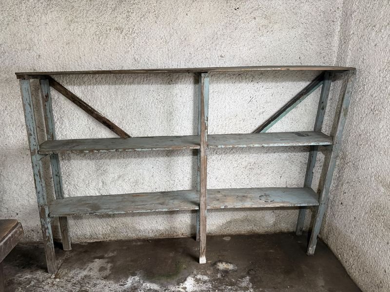 Estantería de Madera Rústica de Tres Niveles