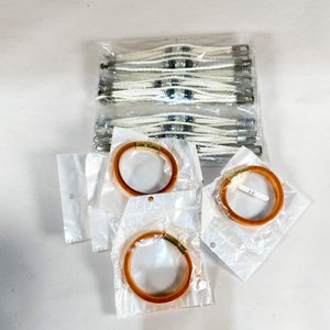 Lote de Pulseras de Cuero y Tejidas - imagen 2