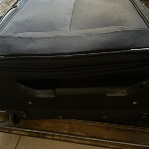 Valija Samsonite Negra Grande con Ruedas - imagen 11