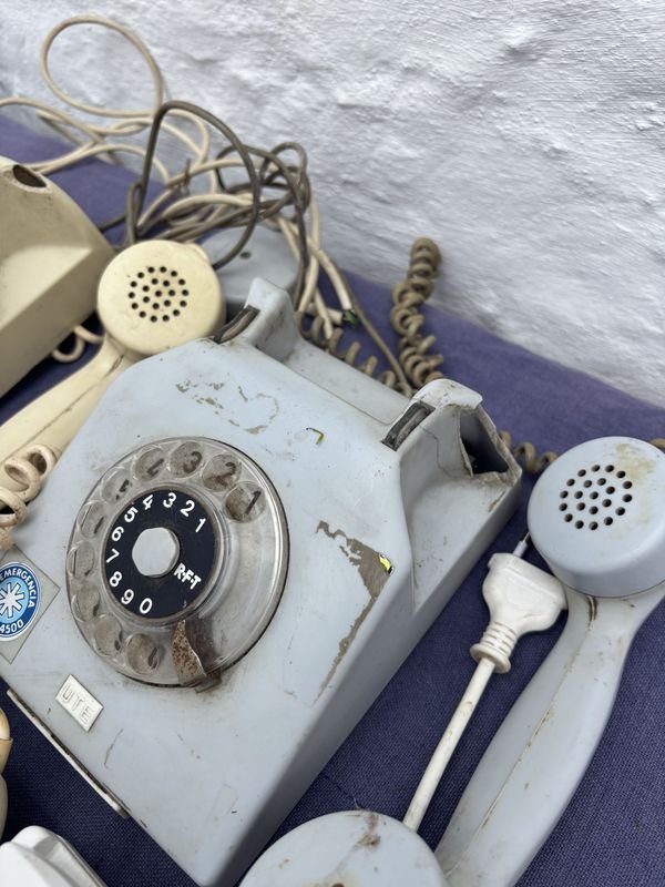 Lote de 5 terminales telefónicos. - imagen 4