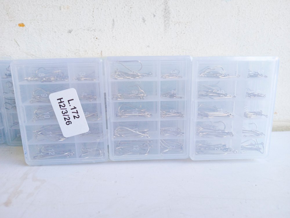 Cajitas con anzuelos para pesca - imagen 2