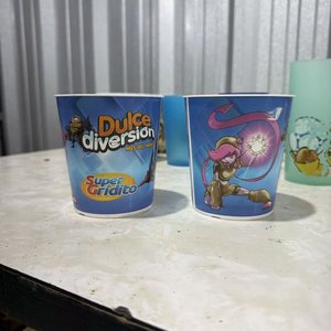 Lote de 9 Vasos Plásticos Infantiles de Varios Diseños y Tamaños - imagen 4