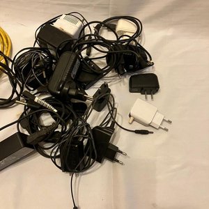 Lote de Cables y Cargadores para Electrónica Variada - imagen 2