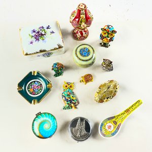 Doce piezas, alhajero en porcelana, figuras,  cuchara cantón - imagen 2