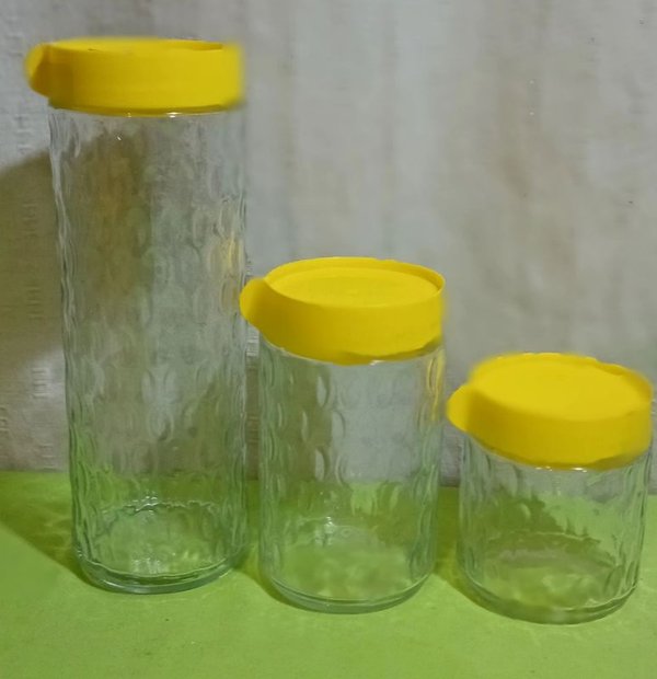 Set de 3 frascos de vidrio con tapa amarilla para cocina