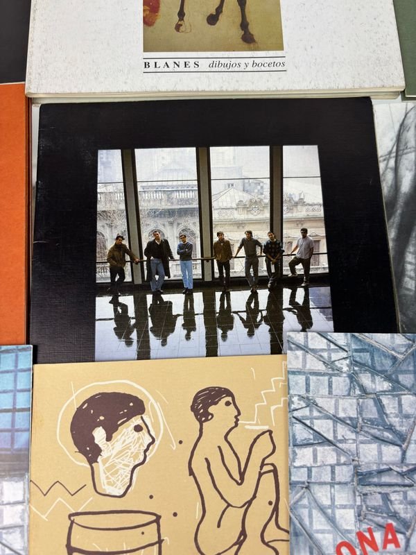 Colección de libros sobre arte y artistas uruguayos contemporáneos - imagen 5