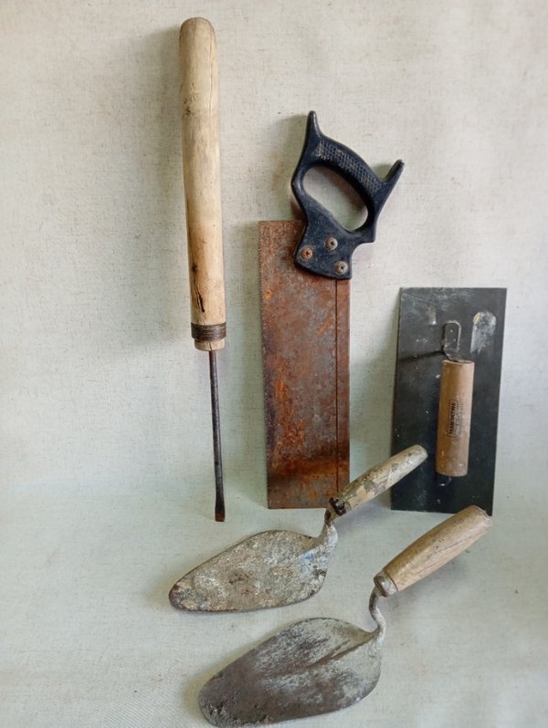 Serruchos y herramientas de albañil para venta - imagen 1