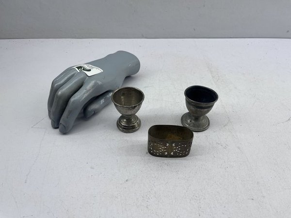 Servilletero y Dos Cobre Huevos de Bronce - imagen 1