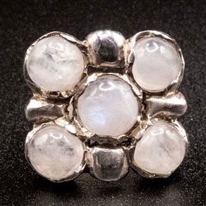 Lote anterior: Anillo de Plata 950 con Piedras de Luna
