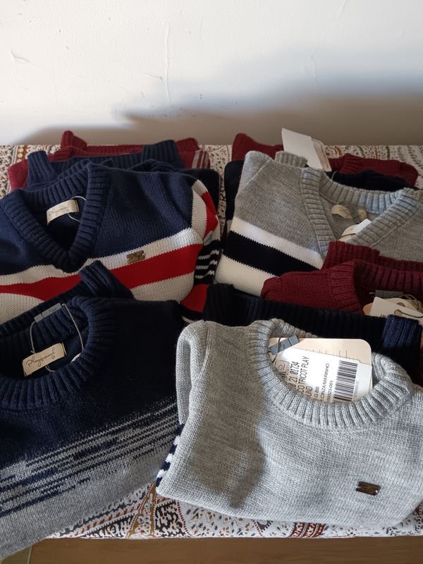 Lote siguiente: Ropa para bebés y accesorios