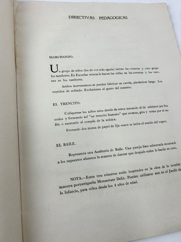 Libros musicales antiguos de Himnos Nacionales y Canciones Escolares - imagen 4