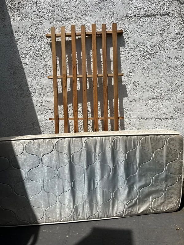 Colchón de 1 plaza + parrilla de cama madera: una opción cómoda y práctica - imagen 4