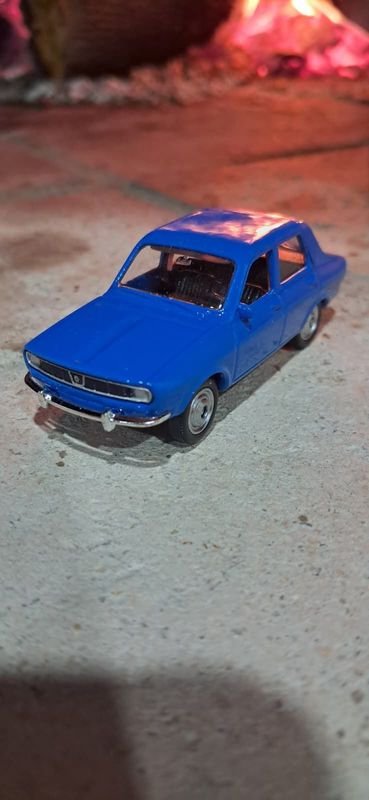 Réplica Metálica de Renault 12 Azul Coleccionable
