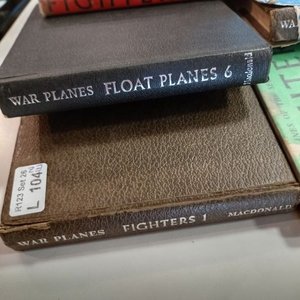 Colección "War Planes of the Second World War" - 7 Libros Tapa Dura (Vol. 1-6 y 9) - imagen 7