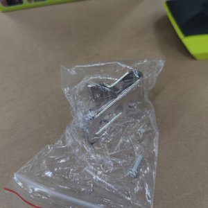 Herramienta de Impacto Inalámbrica Xcort Plus 21V con Accesorios - imagen 2