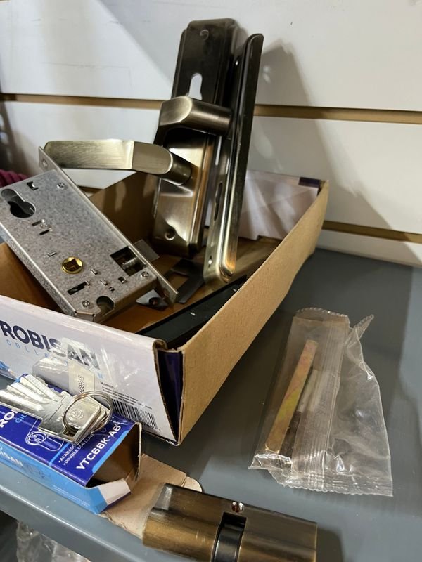 Item 845832 - Image 3