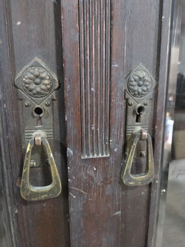 Muebles exhibidores antiguos en Roble Europeo para restaurar - imagen 8