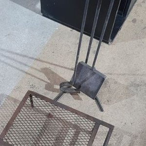Set de Accesorios para Chimenea: Pala, Atizador y Parrillita - imagen 2