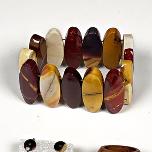 Conjunto de Joyería: Brazalete, Anillo y Aretes de Carey y Plata - imagen 3