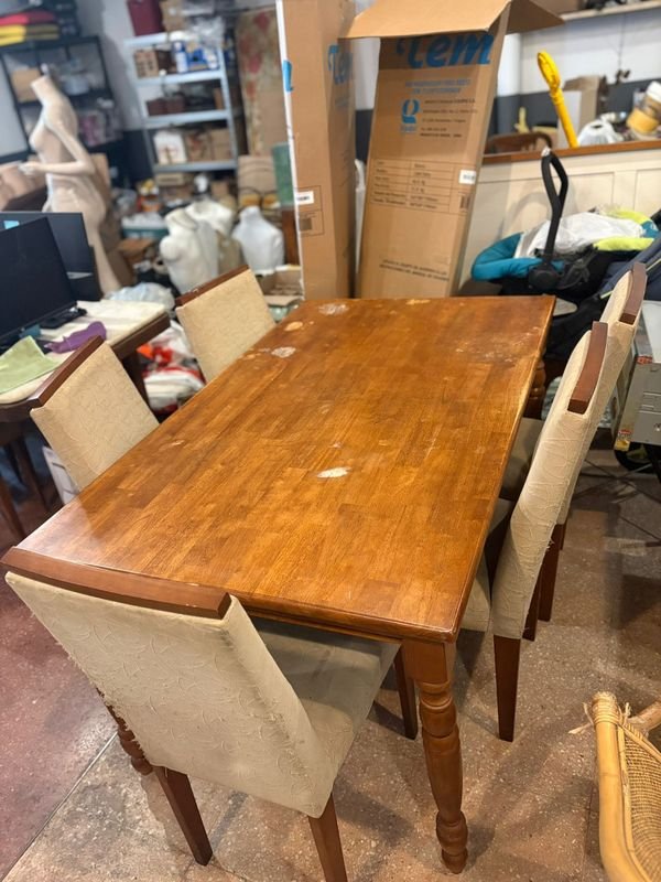 Muebles de comedor en madera - imagen 3