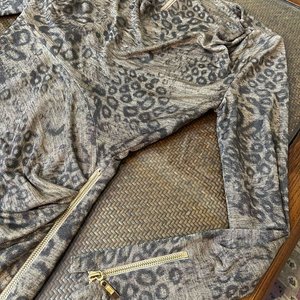 Vestido Talle M Leopardo Dorado Elegante - imagen 3