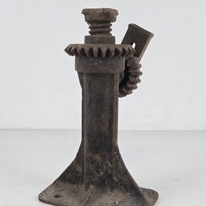 Gato Mecánico Antiguo para Vehículos - imagen 4
