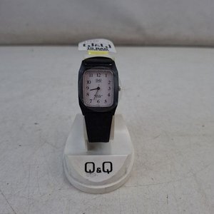 Reloj Pulsera Q&Q Caja Rectangular Cuadrante Blanco - imagen 1