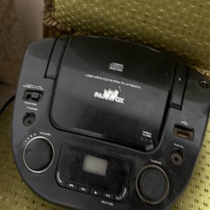 Lote anterior: Reproductor de CD/MP3/USB con Radio