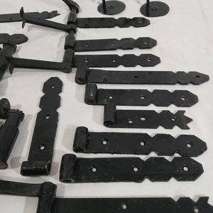 Lote de Accesorios para Muebles y Barandas: Soportes, Alcayatas y Patas - imagen 3