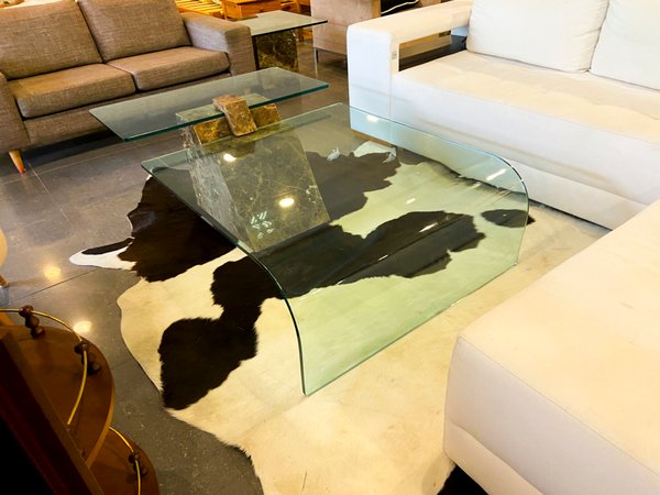Mesa Ratona Curva de Vidrio con Base de Mármol - imagen 1