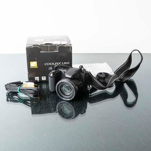 Lote siguiente: Cámara Digital Nikon Coolpix L810 con Accesorios y Caja