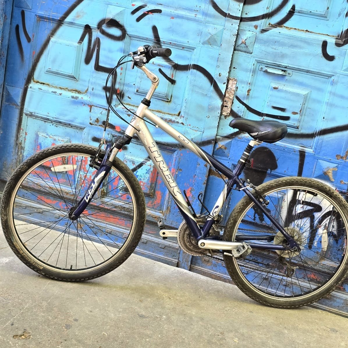 Item lote-03-bicicleta-trek - Image 2