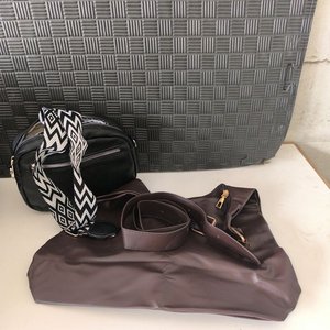 Lote de Carteras y Bolsos de Moda - imagen 6